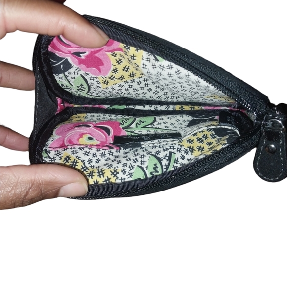 Vera Bradley Quilted wallet/pouch/wristlet Color - Black - Picture 5 of 7